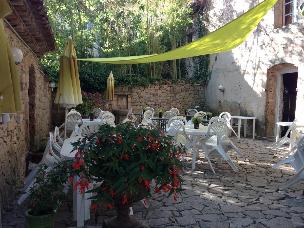 Auberge De Pachoquin Meounes-les-Montrieux Екстериор снимка