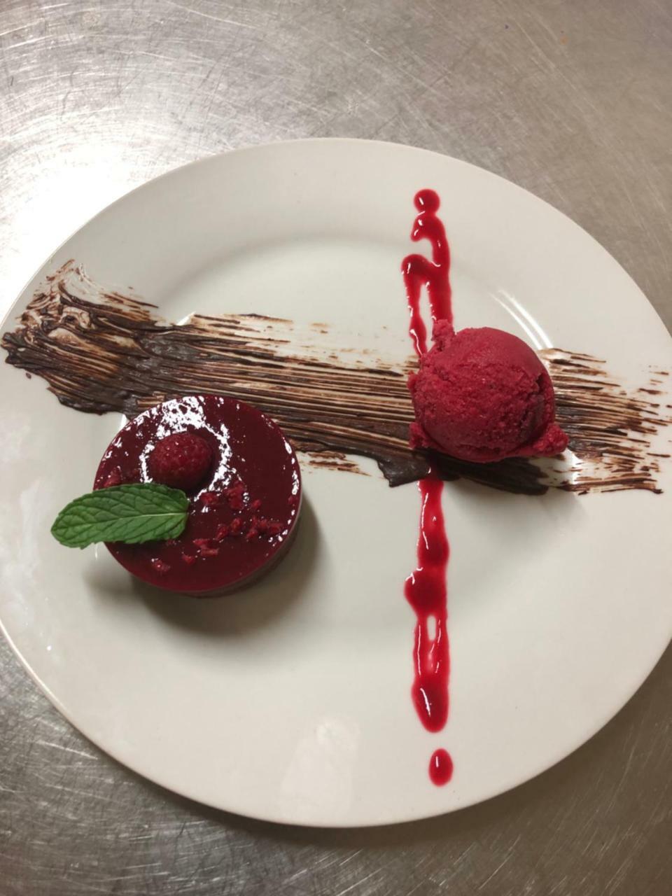 Auberge De Pachoquin Meounes-les-Montrieux Екстериор снимка